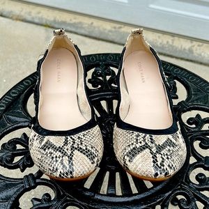 Excellent Pre-own condition.